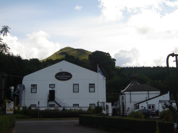 Mein erster Kontakt mit einer Whisky-Brennerei (Foto: Hikekarin.com)