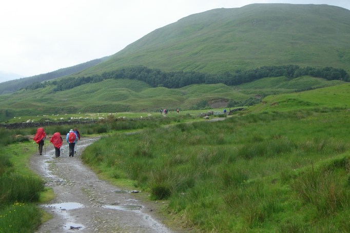 Auf dem Weg nach Tyndrum (Foto: Hikekarin.com)
