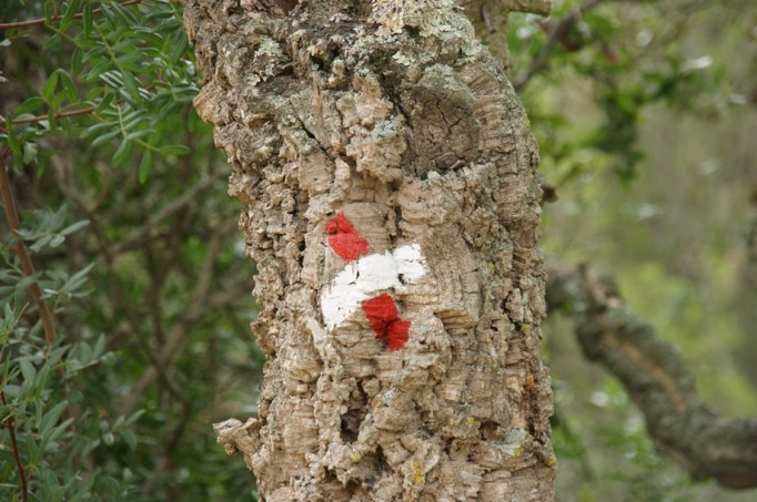 Zeichen für "Kein Durchgang!" (Foto: Hikekarin.com)