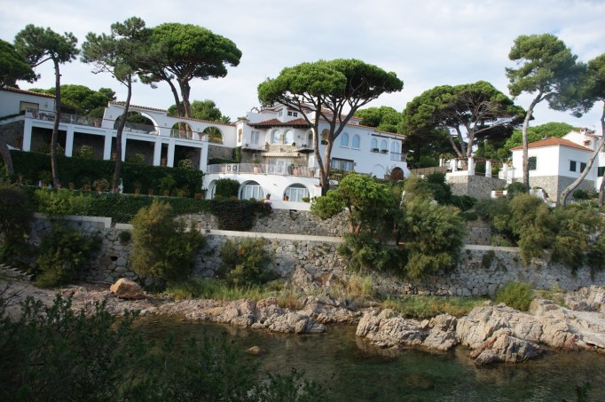 Blick auf den befestigten Panoramaweg (Foto: Hikekarin.com)