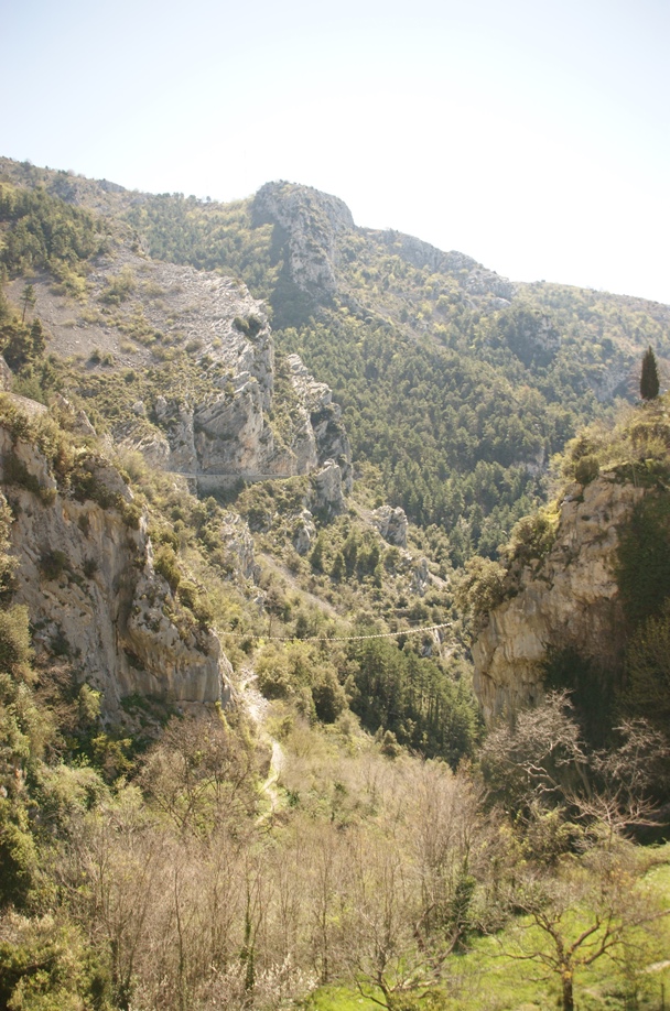 Gebirge bei Peille im Hinterland von Nizza (Foto: Hikekarin.com)