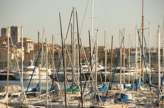 Port Vauban von Antibes ist Europas größter Yachthafen (Foto: Hikekarin.com)