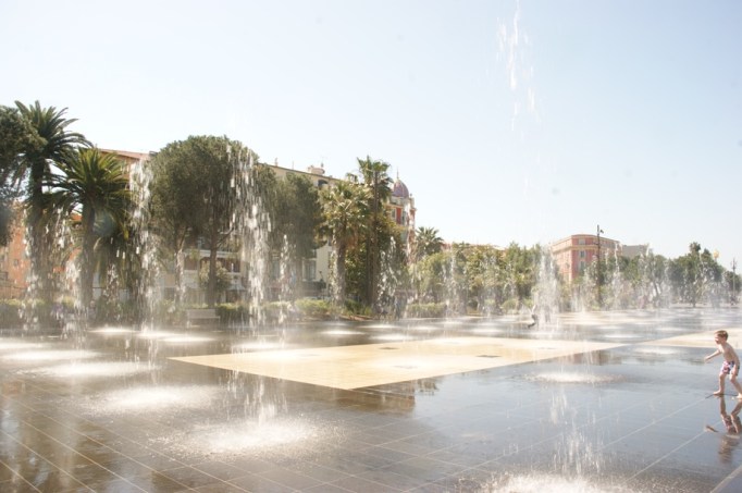 Fontänengarten in Nizza (Foto: Hikekarin.com)