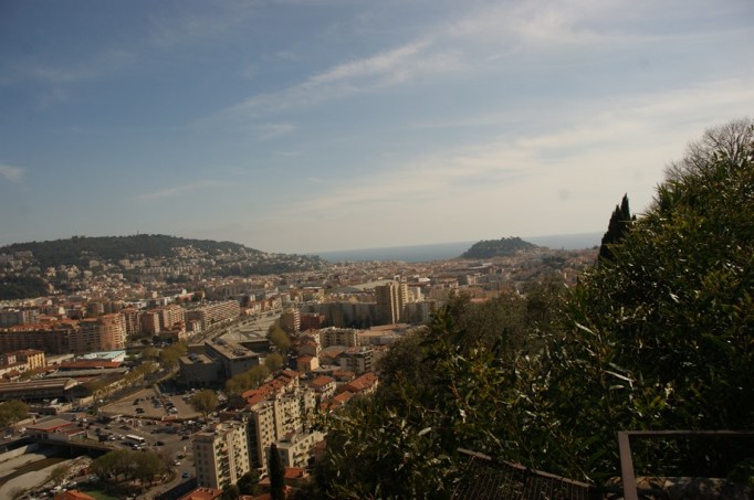 Stadtblicke vom Cimiez aus gesehen (Foto: Hikekarin.com)