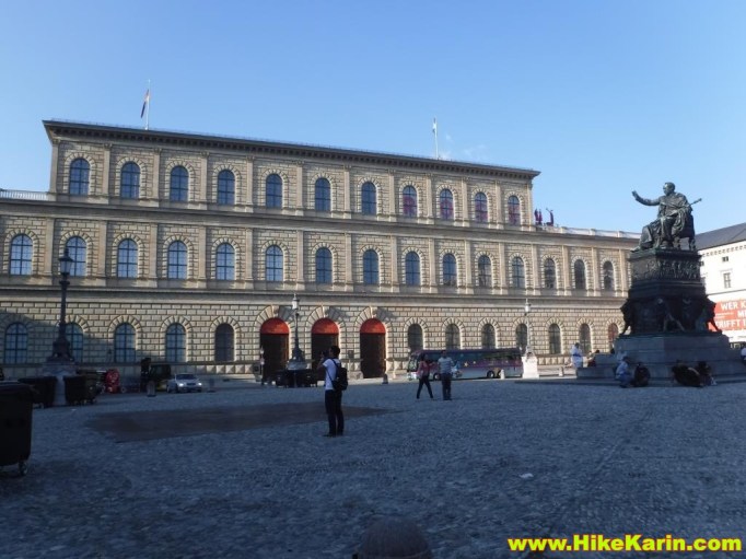 Residenz- das imposante Stadtschloss 